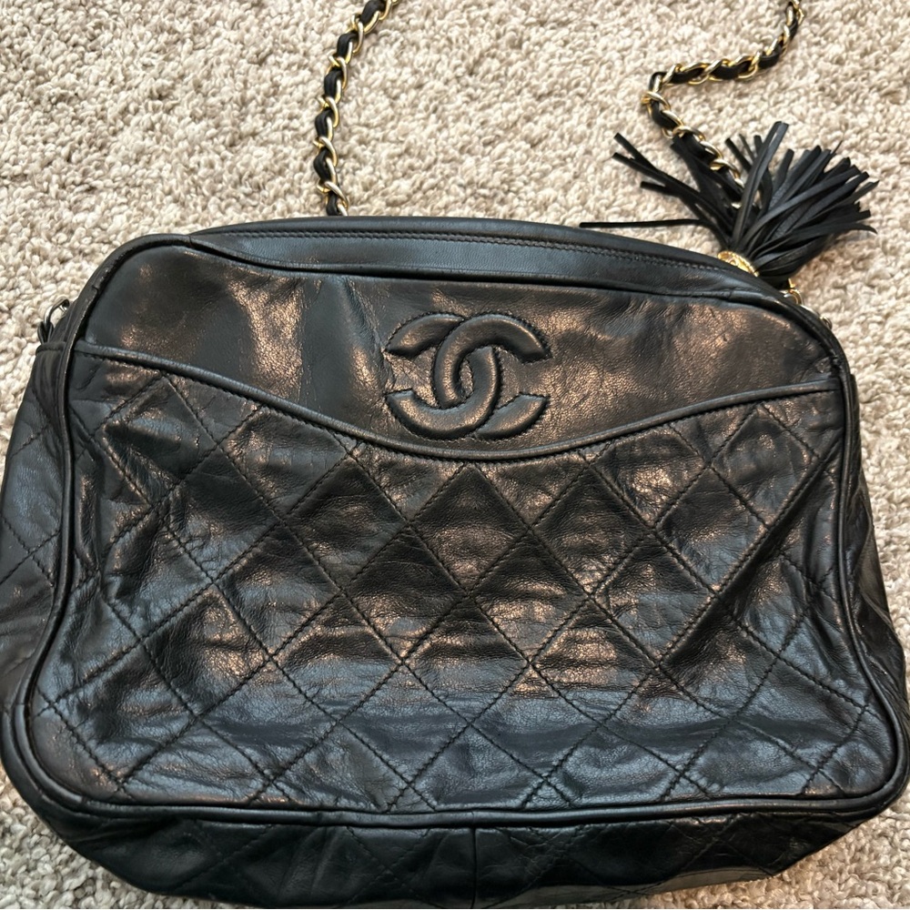 Chanel Black Leather Quilted Shoulder Bag